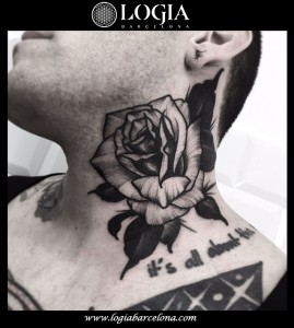 tatuaje-cuello-rosa-Logia-Barcelona-Snot 