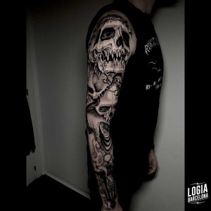 tatuaje_brazo_calaveras_logiabarcelona_sulsu