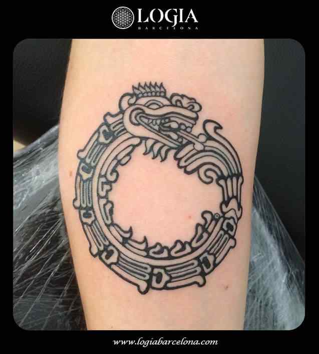 WALK-IN TATTOO | Logia Tattoo