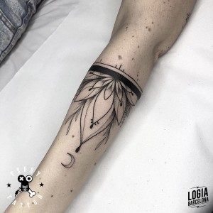 tatuaje_brazo_mandala_terry_logiabarcelona 