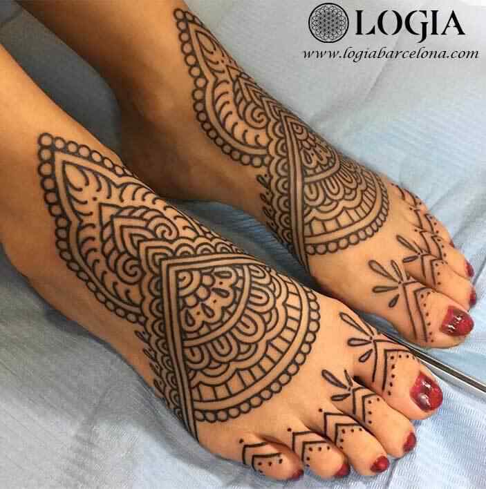 mandala toes tattoos 