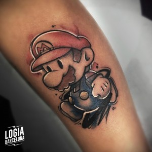 tatuaje_brazo_super_mario_bros_logia_barcelona_yeik 